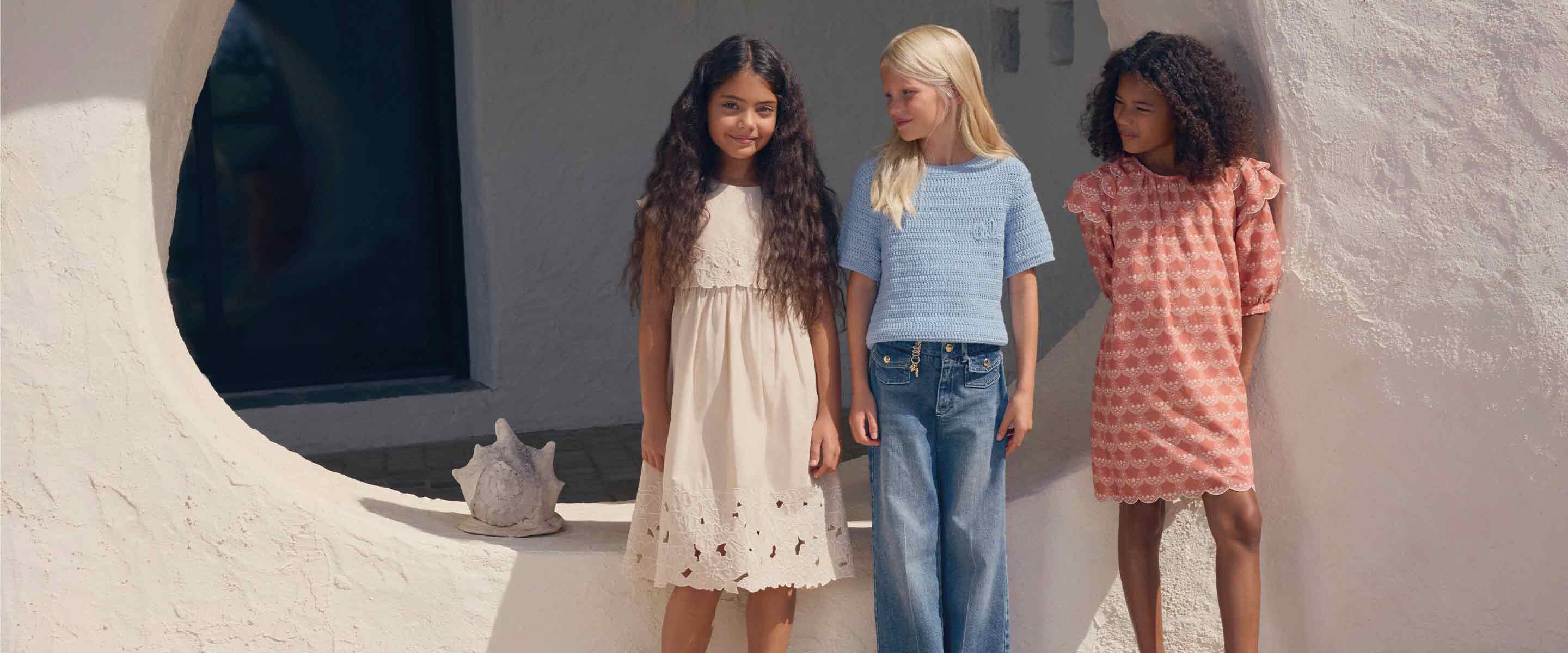Clothes childrenswear Chlo&eacute; brand on Kids around