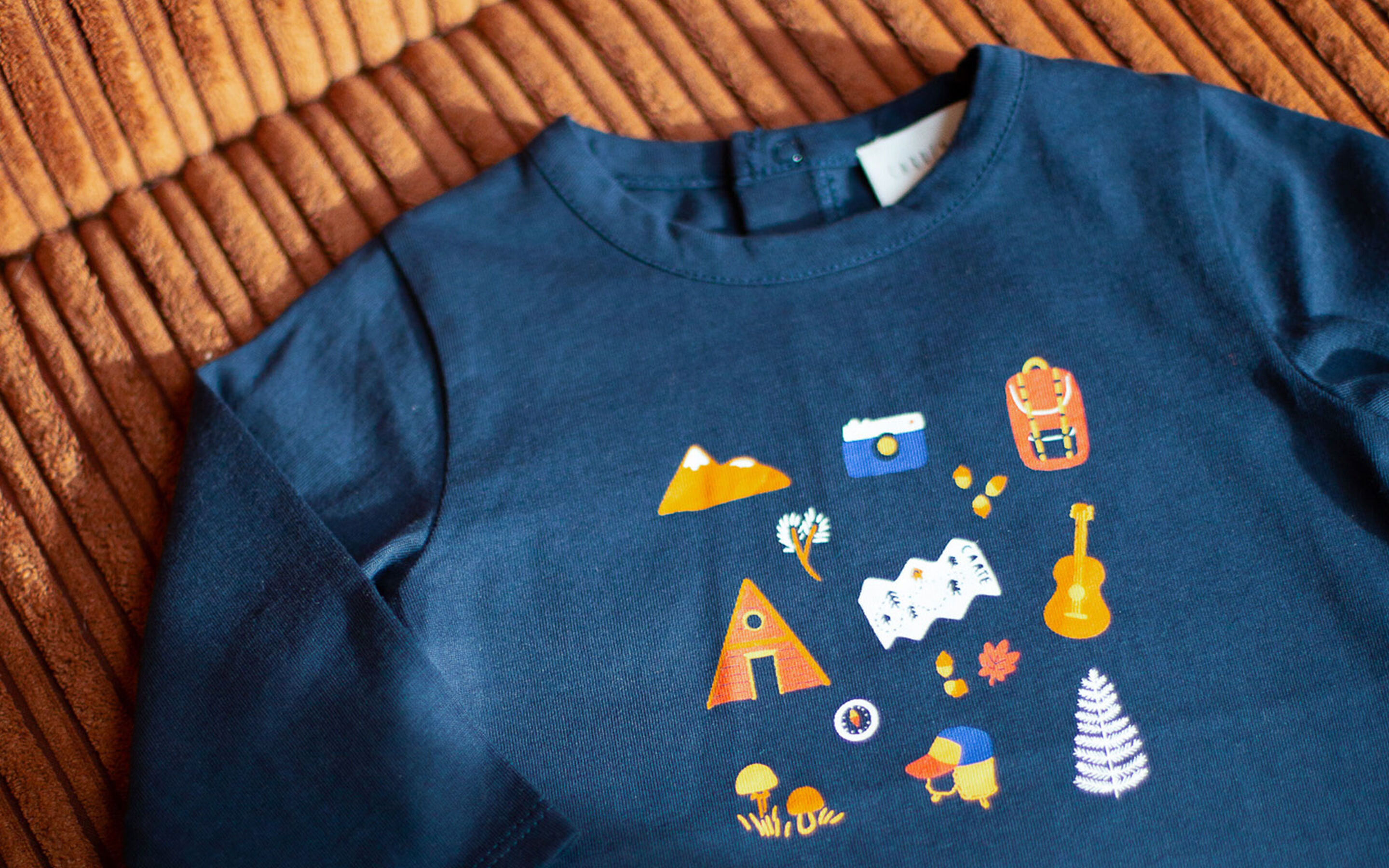 sweaters for baby Carr&eacute;ment Beau on Kids around