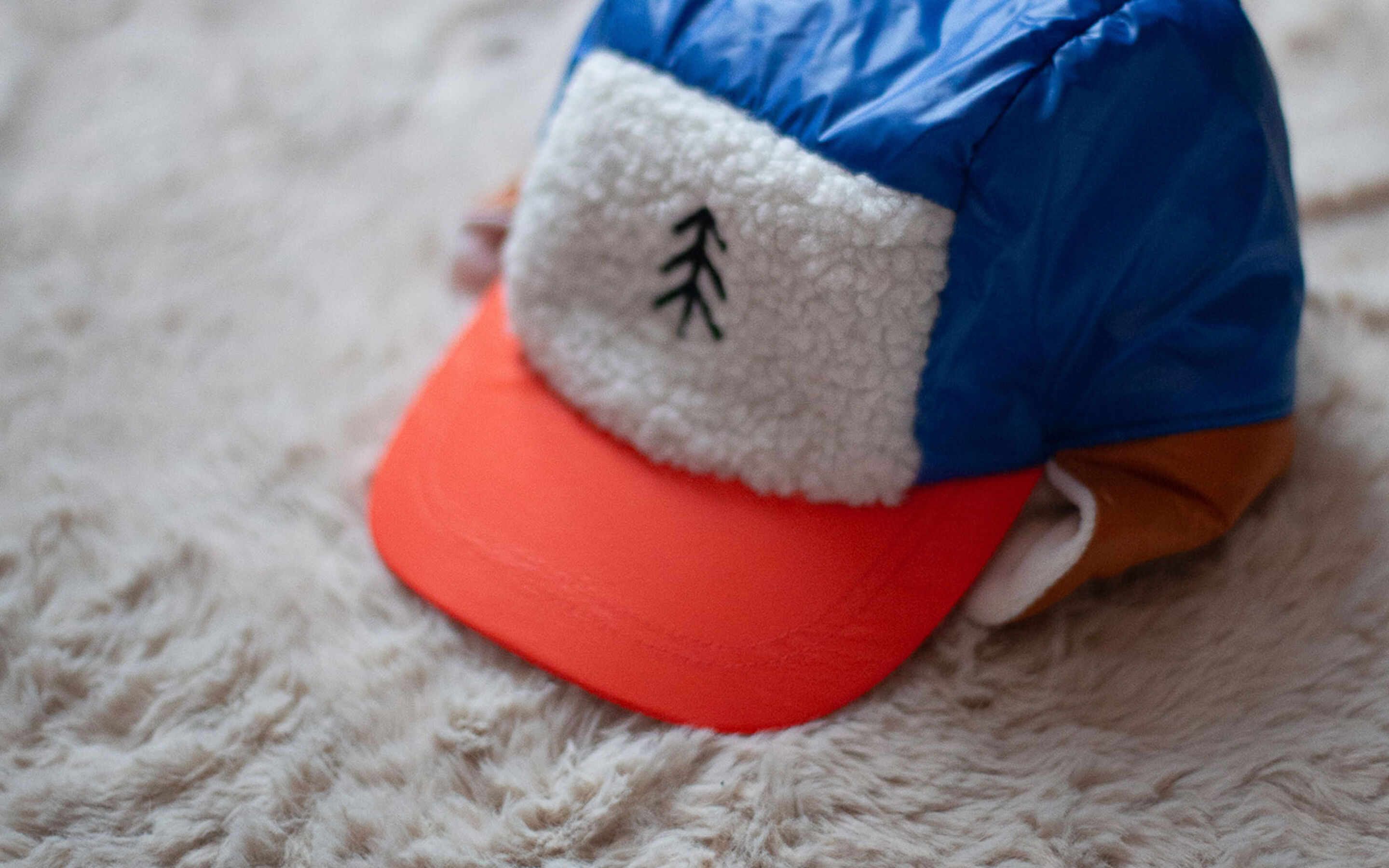 Hat accessories for baby Carr&eacute;ment Beau on Kids around