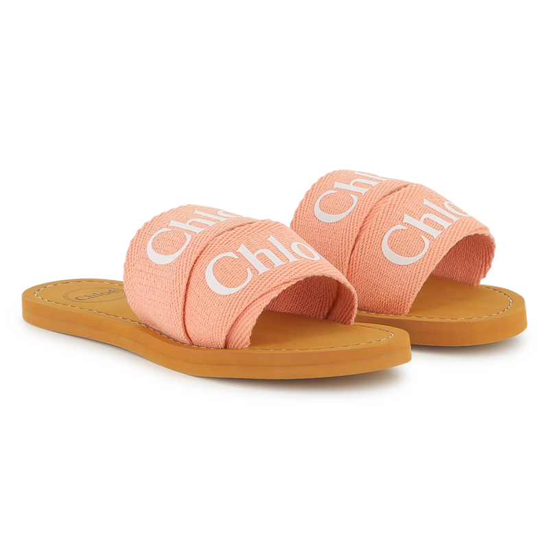 Logo slides CHLOE 
                    GIRL