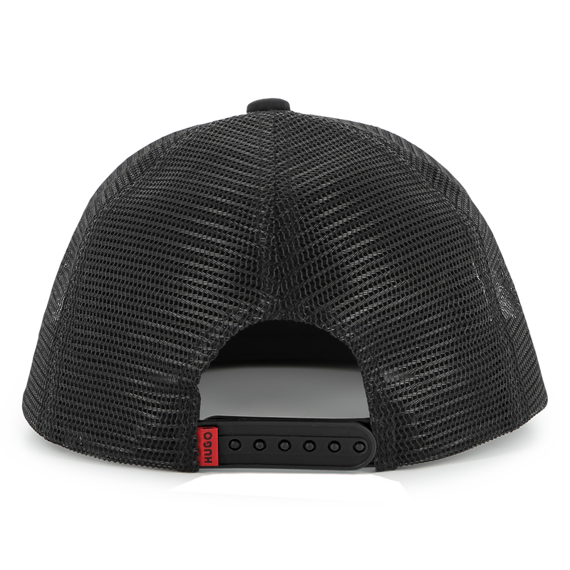 Bi-material cap HUGO 
                    BOY
