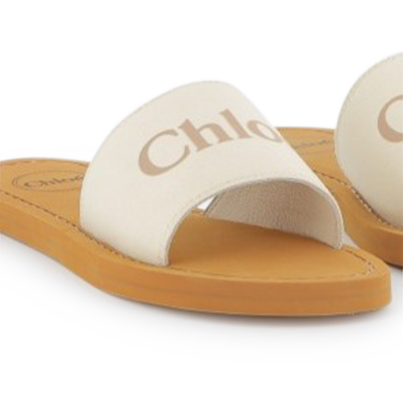 Fabric logo slides CHLOE 
                    GIRL