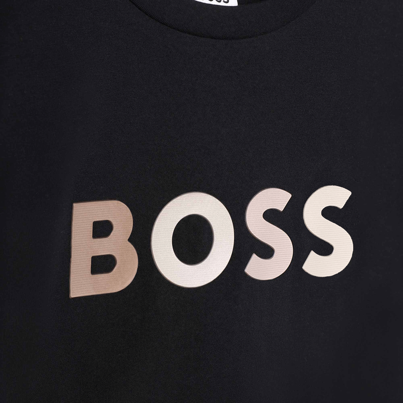 Short-sleeved t-shirt