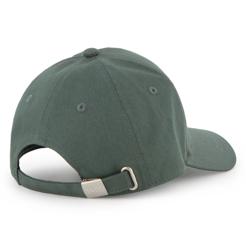 CAP WITH ADJUSTABLE CLOSURE BOSS 
                        BOY