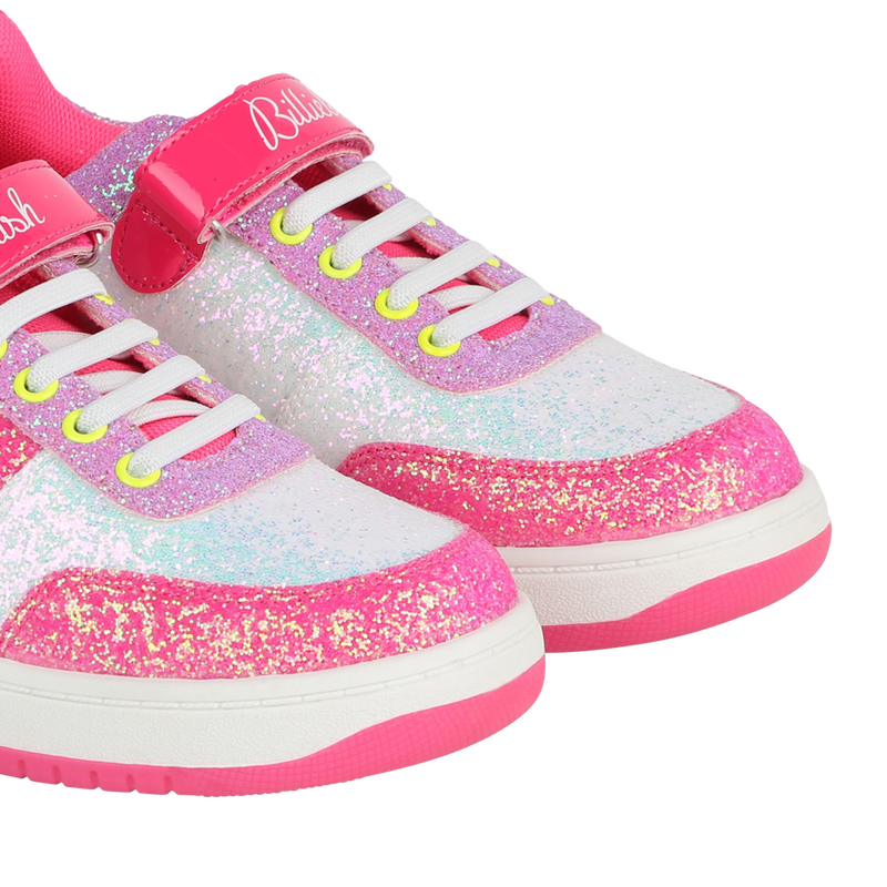 Lace-up low-top sneakers