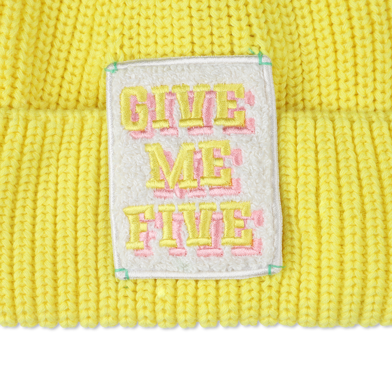 Embroidered badge hat BILLIEBLUSH 
                    GIRL
