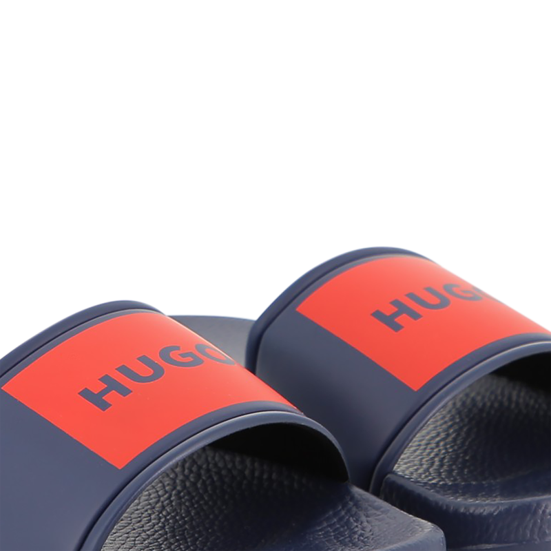 Slides HUGO 
                        BOY