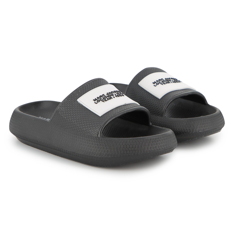 Slides MARC JACOBS 
                        BOY