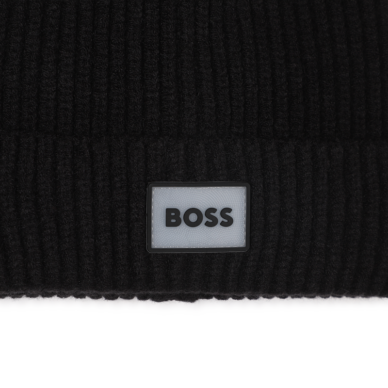 Knitted hat with badge BOSS 
                        BOY