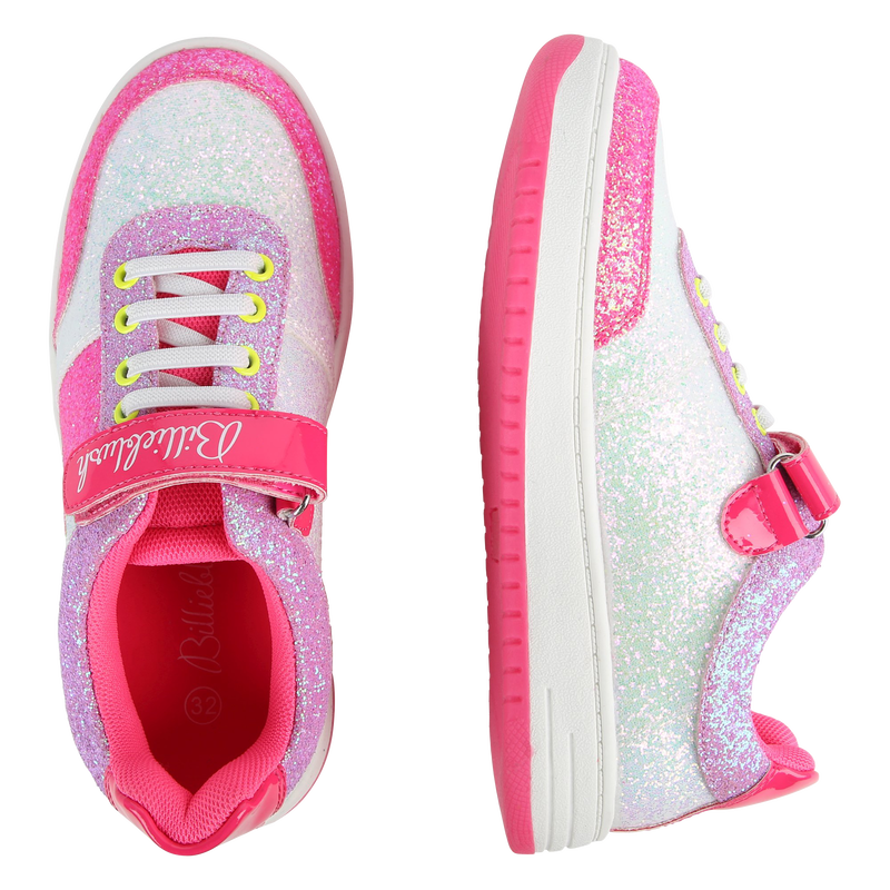 Lace-up low-top sneakers