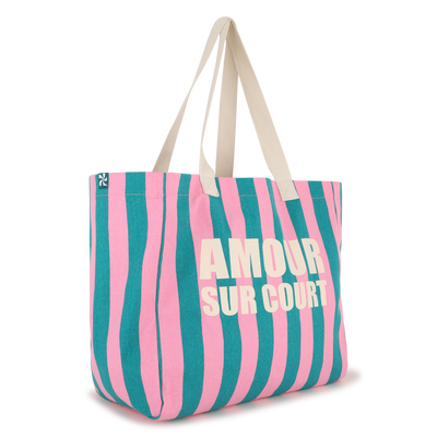 BAG KIDS AROUND GIRL