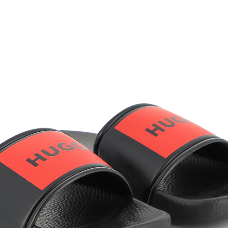 Slides HUGO 
                        BOY