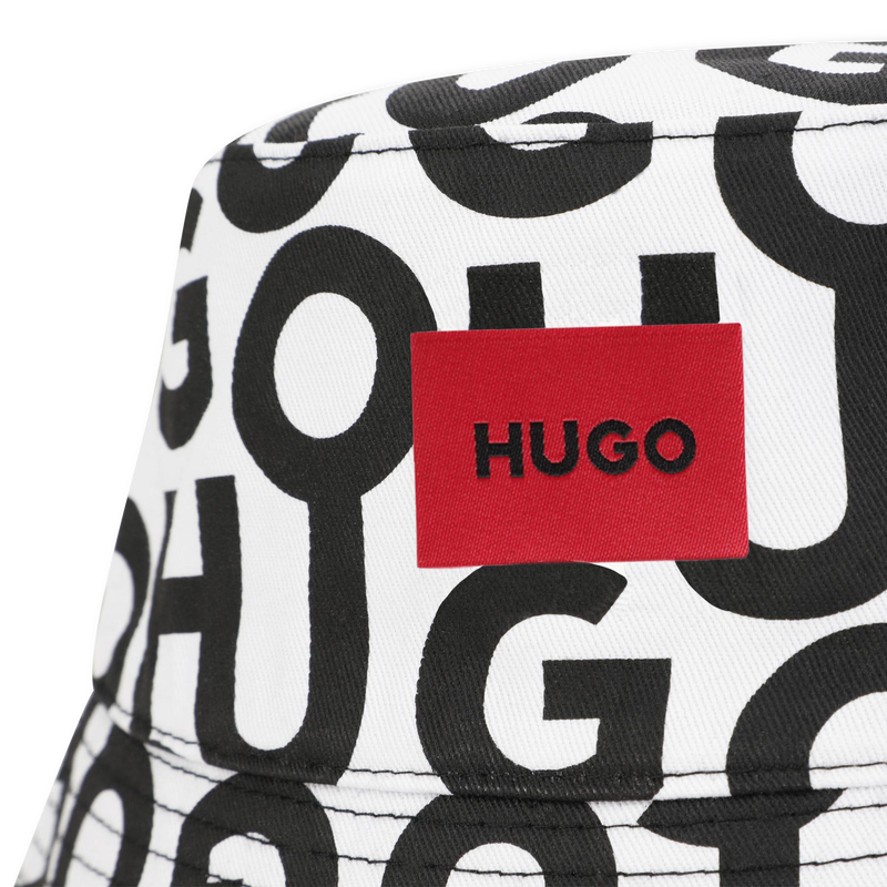 Reversible bucket hat