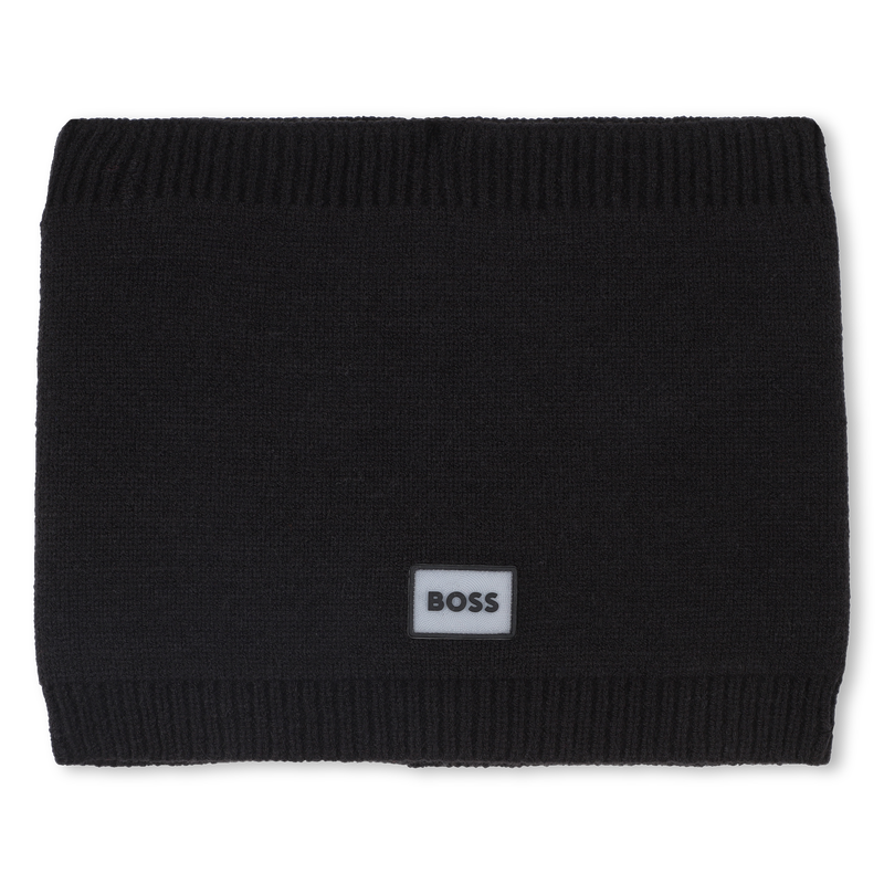 Double-layered neck circumference BOSS 
                        BOY