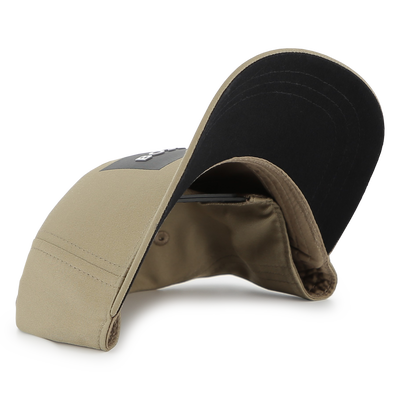 CAP WITH ADJUSTABLE CLOSURE BOSS BOY