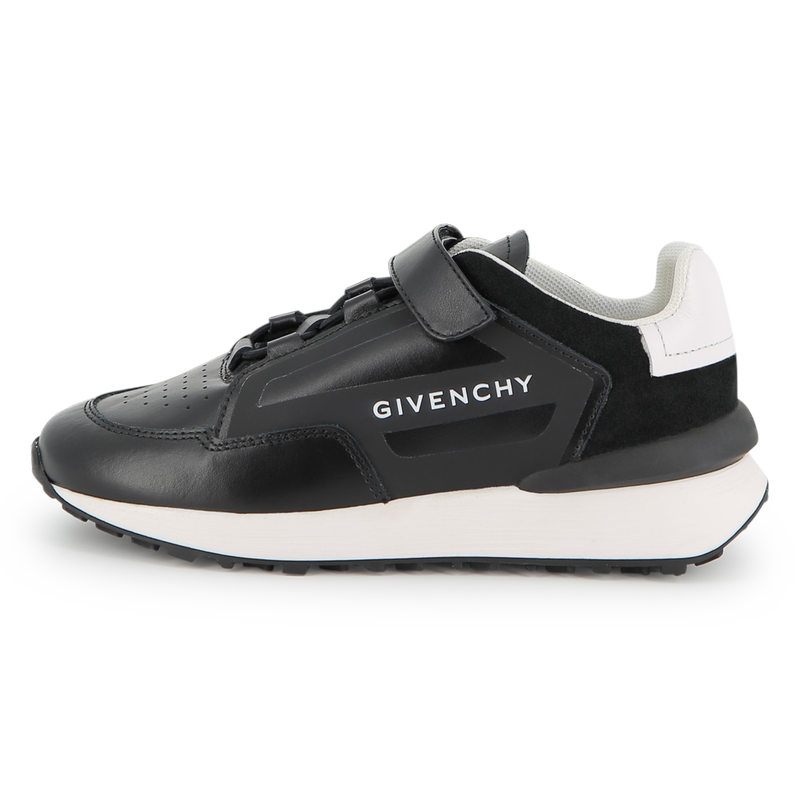 LACE-UP SNEAKERS GIVENCHY 
                        UNISEX