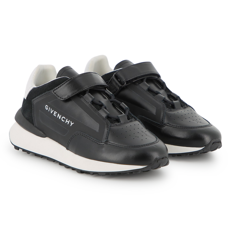 LACE-UP SNEAKERS GIVENCHY 
                        UNISEX