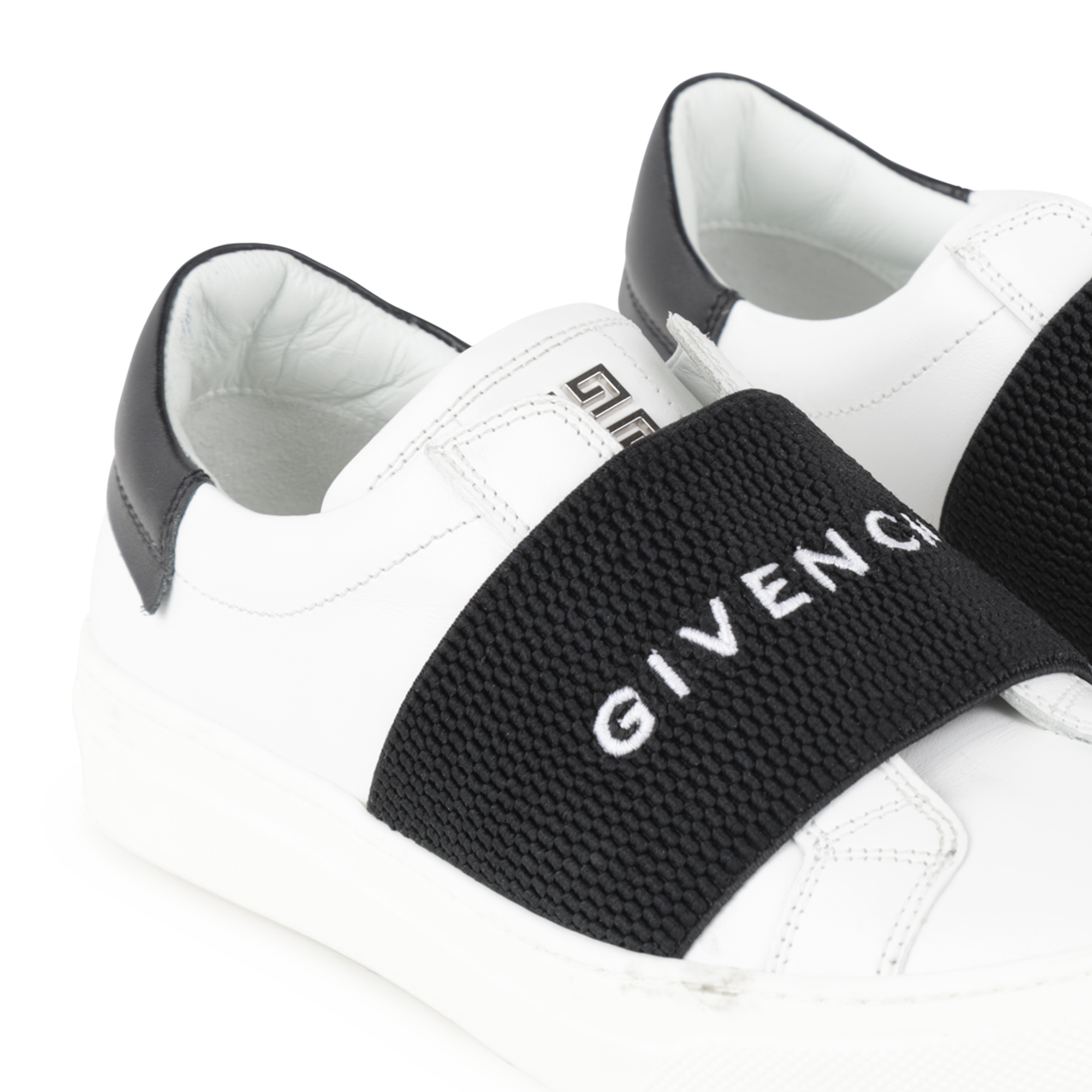 GIVENCHY - Leather Sneaker