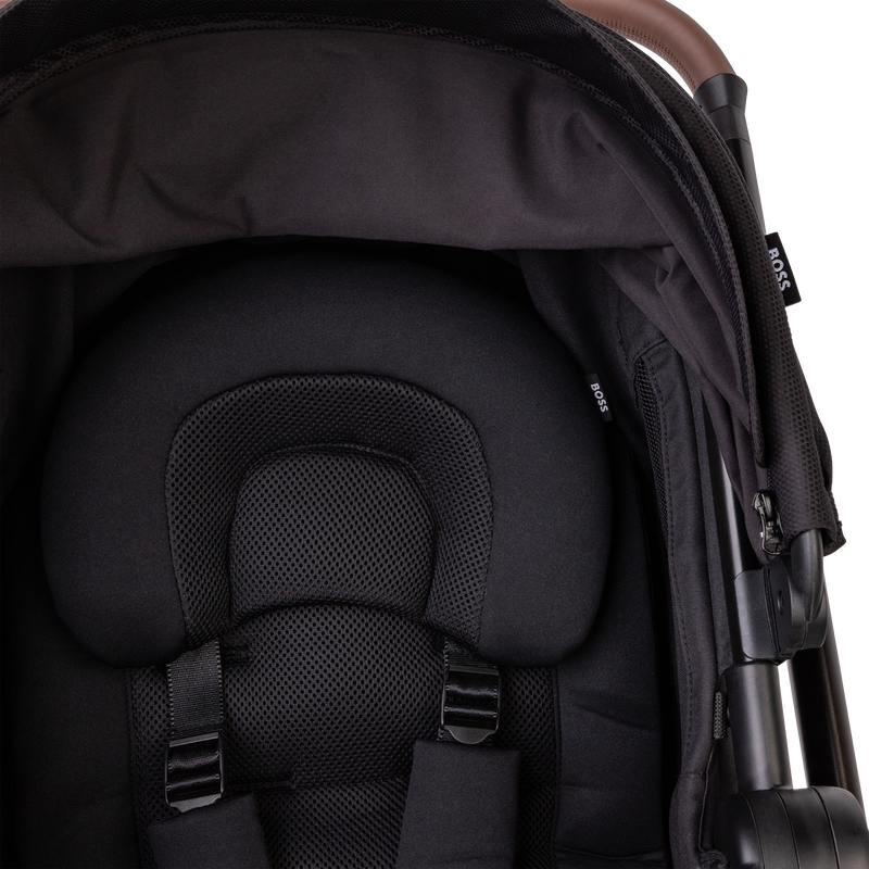 Compact Layered Stroller BOSS 
                    UNISEX
