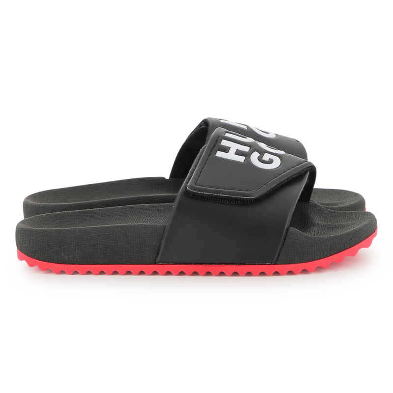 Two-tone sliders HUGO 
                    BOY
