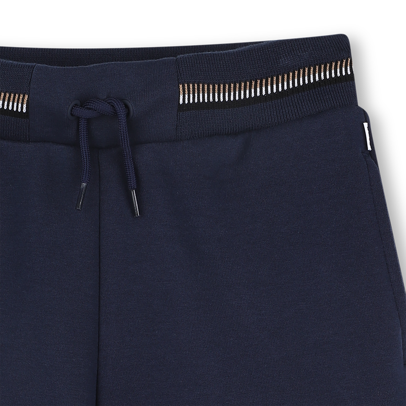 Logo Bermudas BOSS 
                        BOY