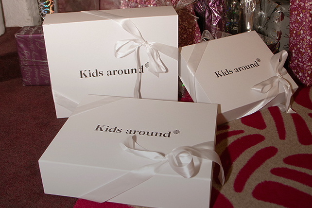 Holiday shop